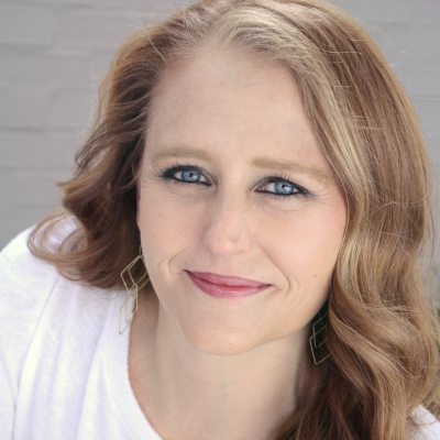 Melissa Adams' headshot.